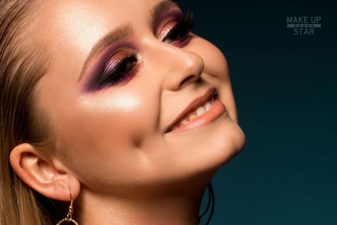 Początek zajęć w rocznej szkole MAKE UP STAR